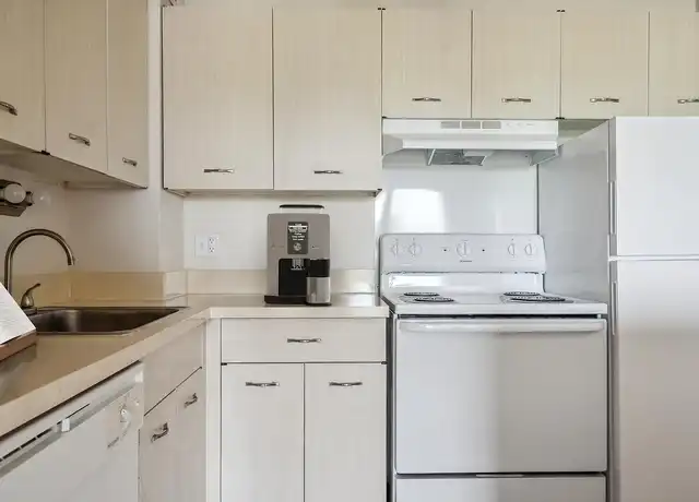 Property at Lincoln Tower Apartments - 15075 Lincoln St, Oak Park, MI, 48237, 0 beds, 1 bath, [object Object]