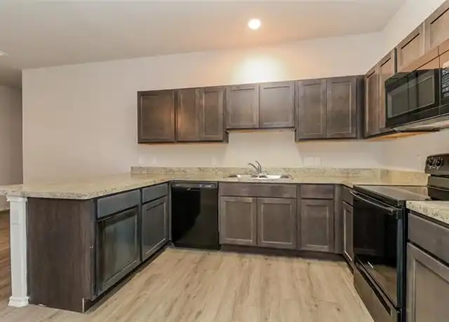 Property at 5541 Eagle Point Dr, Fort Worth, TX, 76119, 3 beds, 2.5 baths, [object Object]