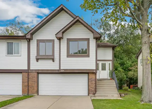 Property at 1474 Chippewa Trl, Wheeling, IL, 60090, 4 beds, 2 baths, [object Object]