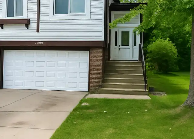 Property at 1474 Chippewa Trl, Wheeling, IL, 60090, 4 beds, 2 baths, [object Object]