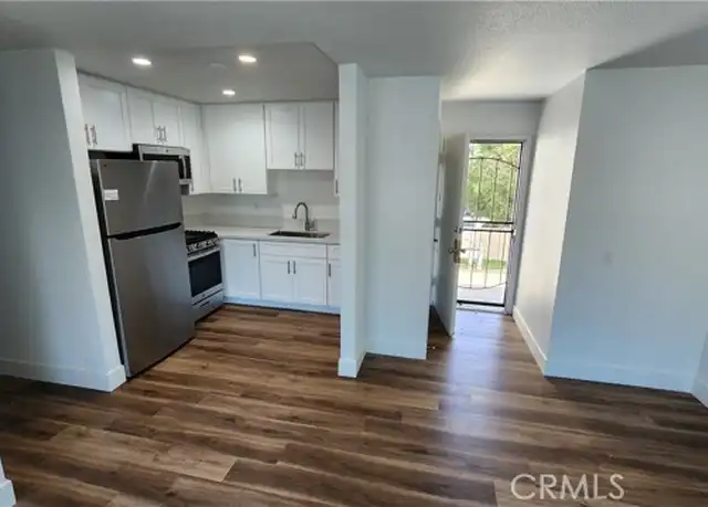 Property at 988 El Camino Dr Unit 203, Costa Mesa, CA, 92626, 2 beds, 1 bath, [object Object]