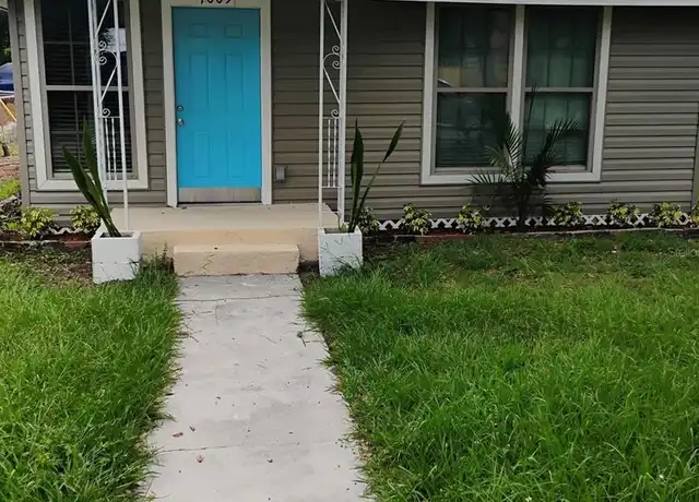 Property at 1009 NE 5th St, Mulberry, FL, 33860, 3 beds, 2 baths, [object Object]