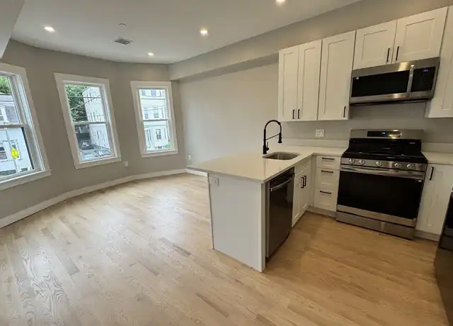 Property at 272 E Cottage St Unit 3, Boston, MA, 02125, 4 beds, 2 baths, [object Object]