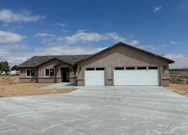 Property at 19280 Glendale Ct, Hesperia, CA, 92345, 4 beds, 2.5 baths, [object Object]