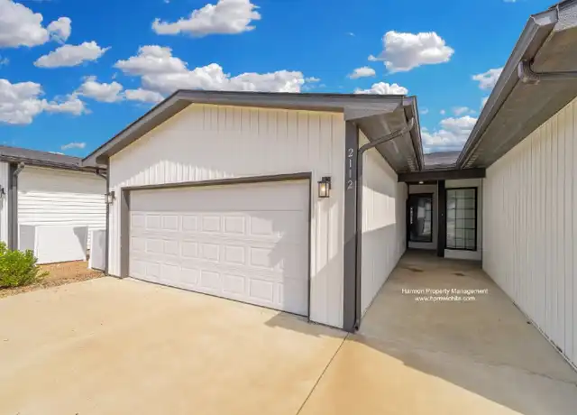 Property at 2112 S Thatcher Ct, Wichita, KS, 67207, 3 beds, 2 baths, [object Object]