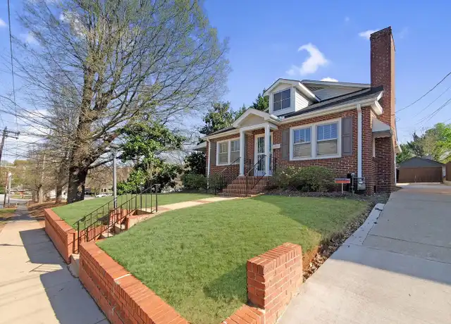 Property at 504 University Rdg, Greenville, SC, 29601, 5 beds, 3 baths, [object Object]