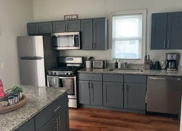 Property at 986 Smith St Unit 3, Providence, RI, 02908, 4 beds, 1 bath, [object Object]