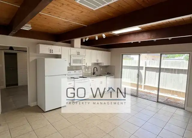 Property at 1502 E Highland Ave Unit 1504 C, Phoenix, AZ, 85014, 1 bed, 1 bath, [object Object]