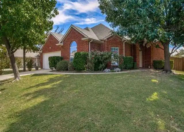 Property at 2813 Emerald Ln, McKinney, TX, 75071, 3 beds, 2 baths, [object Object]