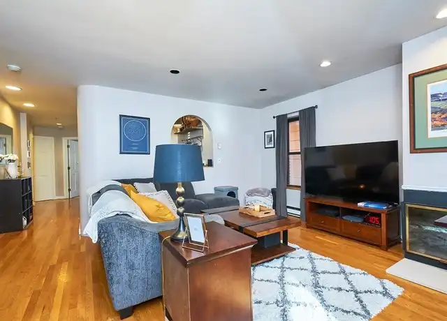Property at 18 E Springfield St Unit 18-3, Boston, MA, 02118, 2 beds, 1 bath, [object Object]