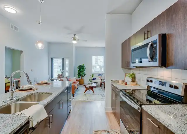 Property at District at 6th Apartments - 201 SE 6th St, Des Moines, IA, 50309, 1 bed, 1 bath, [object Object]