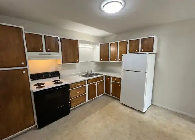 Property at 203 E Front St Unit 3, Wittenberg, WI, 54499, 2 beds, 1 bath, [object Object]