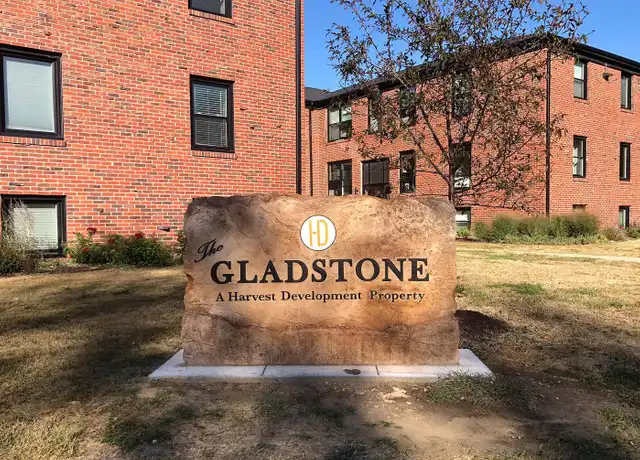 Property at The Gladstone! Classic but Modern 1 & 2 Bedroom Apartments in Dundee - 4723 Cass St, Omaha, NE, 68132, 1 bed, 1 bath, [object Object]
