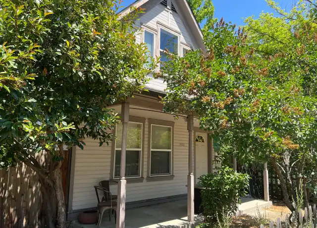 Property at 1033 E Main St, Ashland, OR, 97520, 2 beds, 2 baths, [object Object]