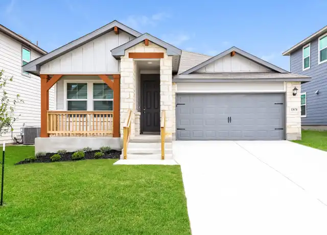 Property at 13674 Paxton Blvd, Saint Hedwig, TX, 78152, 3 beds, 2 baths, [object Object]