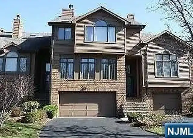Property at 84 Lakeview Dr, Old Tappan, NJ, 07675, 3 beds, 2.5 baths, [object Object]