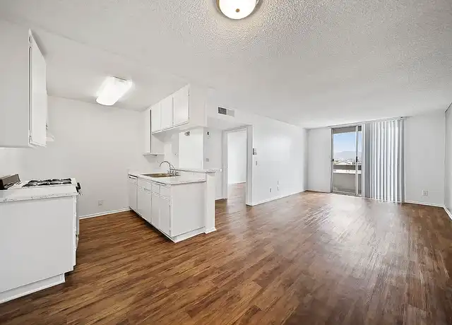 Property at Park View Apartments - 511 S Park View St, Los Angeles, CA, 90057, 1 bed, 1 bath, [object Object]