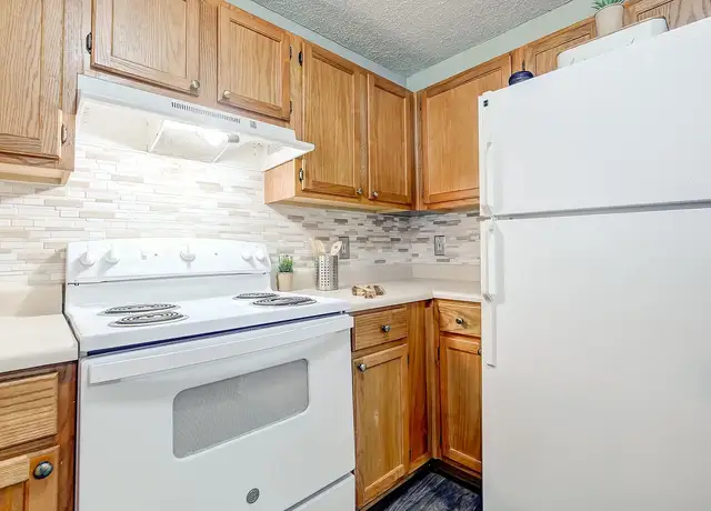 Photo of 2452 Bellemeade St, High Point, NC 27263