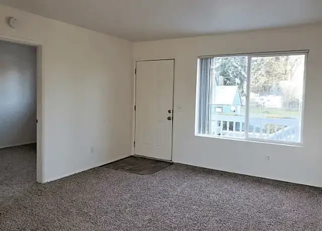 Photo of 595 May St, Oregon City, OR 97045