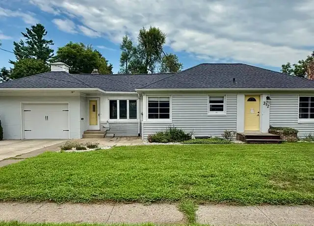 Property at 212 Evelyn Ave, Kalamazoo, MI, 49001, 4 beds, 2.5 baths, [object Object]