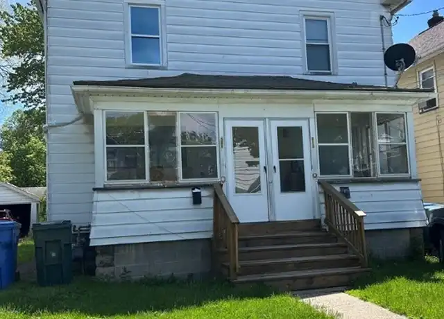 Property at 208 Cummings St, Rochester, NY, 14609, 3 beds, 1 bath, [object Object]