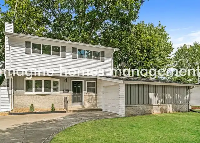 Property at 2438 W Adams St, Saint Charles, MO, 63301, 4 beds, 2.5 baths, [object Object]