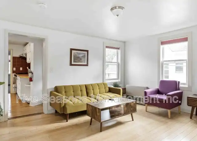 Property at 133 Elmwood Ave Unit 3, Burlington, VT, 05401, 2 beds, 1 bath, [object Object]