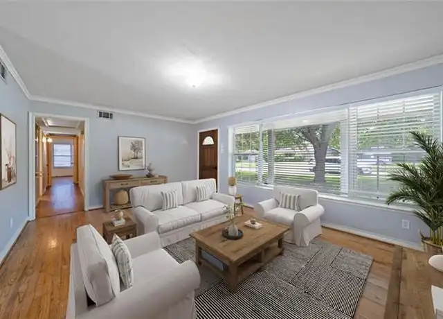 Property at 302 Easton Rd, Dallas, TX, 75218, 3 beds, 2 baths, [object Object]