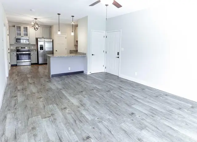 Photo of 1828 Beckett Dr, Clarksville, TN 37042