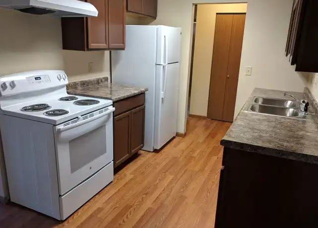 Property at 2709 15th St S Unit 303, Fargo, ND, 58103, 2 beds, 1 bath, [object Object]