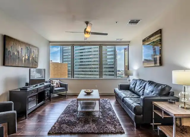Property at 1525 Elm St Unit 3301, Dallas, TX, 75201, 1 bed, 1 bath, [object Object]