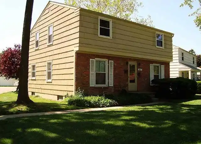 Property at McKondin Heights Apartments - 2617 Strauss Ave, Toledo, OH, 43606, 2 beds, 1-1.5 bath, [object Object]