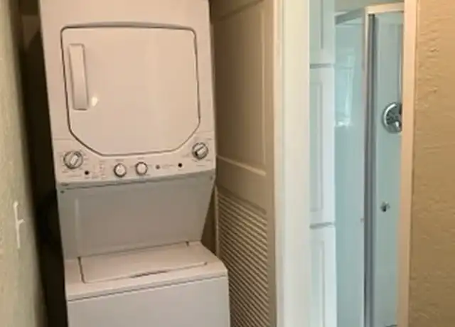 Property at 4050 E Washington Ave, Fresno, CA, 93702, 1 bed, 1 bath, [object Object]