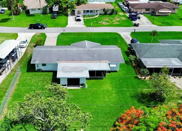 Property at 800 Willow Dr, Lehigh Acres, FL, 33936, 3 beds, 2 baths, [object Object]
