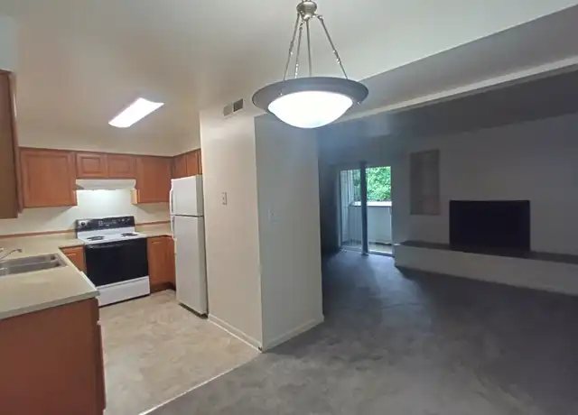 Property at 600 Reusens Rd Unit WAITLIST, Lynchburg, VA, 24503, 3 beds, 2 baths, [object Object]