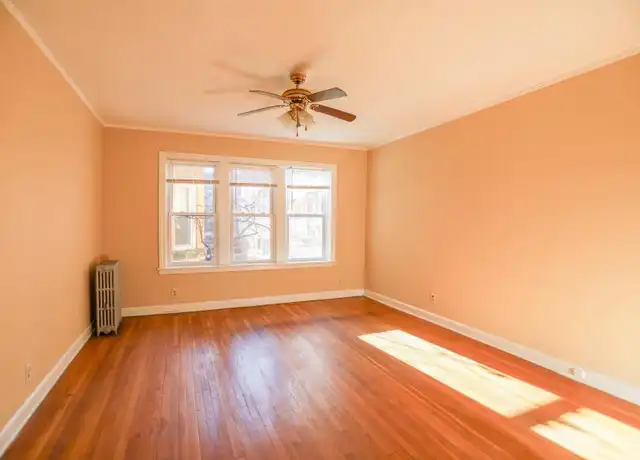 Property at 5933 North Northwest Hwy, Chicago, IL, 60631, 2 beds, 1 bath, [object Object]