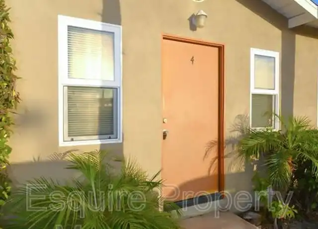 Property at 1263 S Oxnard Blvd Unit 4, Oxnard, CA, 93030, 1 bed, 1 bath, [object Object]