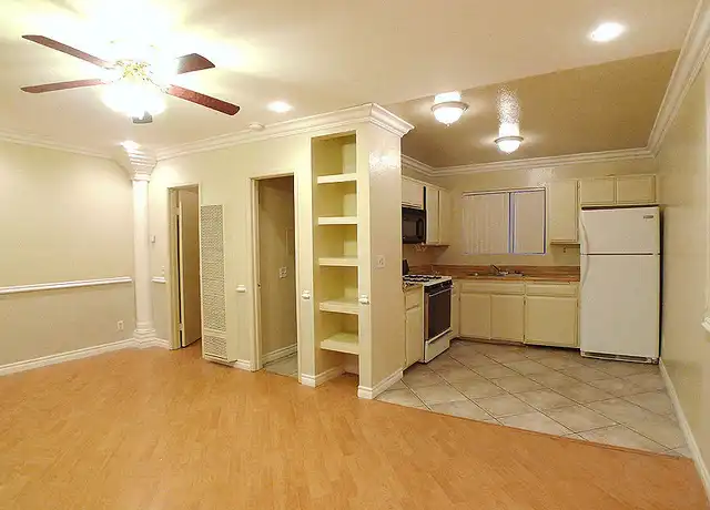 Property at 11722 Saticoy St Unit 11, North Hollywood, CA, 91605, 0 beds, 1 bath, [object Object]