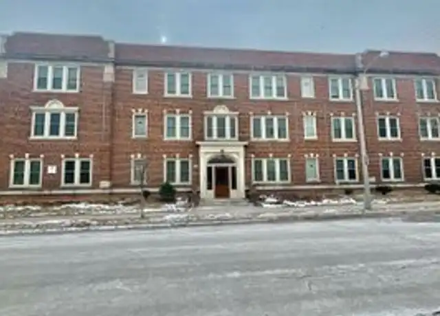 Property at 1725 E Park Pl Unit 6, Milwaukee, WI, 53211, 1 bed, 1 bath, [object Object]