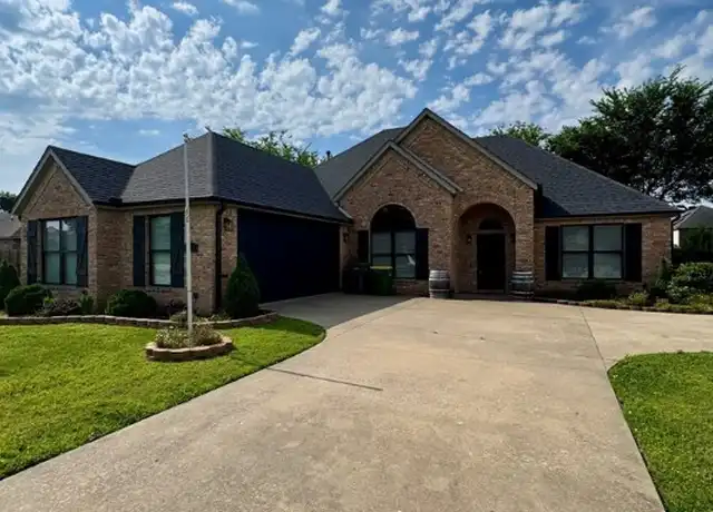 Property at 11890 Club House Pkwy, Farmington, AR, 72730, 3 beds, 2 baths, [object Object]