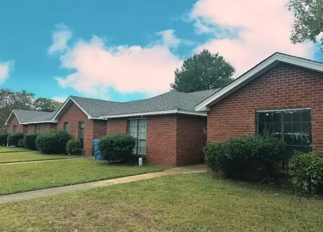 Property at 962 Peachtree St, Prattville, AL, 36066, 1 bed, 1 bath, [object Object]