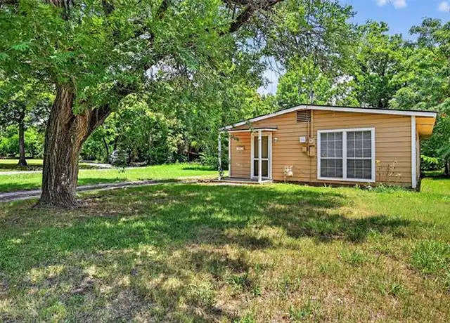 Property at 401 S Contemporary Dr, Sherman, TX, 75092, 3 beds, 1 bath, [object Object]