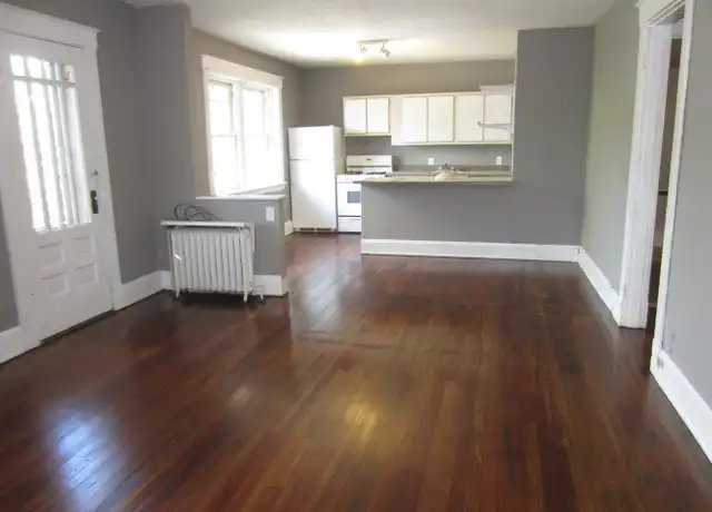 Property at 621 Clemmer Ave Unit 8, Cincinnati, OH, 45219, 2 beds, 1 bath, [object Object]