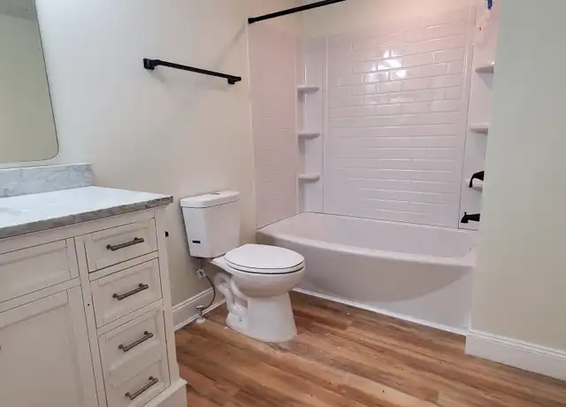 Property at 912 Lake Jessie Dr, Winter Haven, FL, 33881, 1 bed, 1 bath, [object Object]