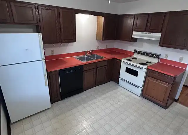 Property at 369 Pear St NE Unit 3, Cedar Springs, MI, 49319, 2 beds, 1 bath, [object Object]