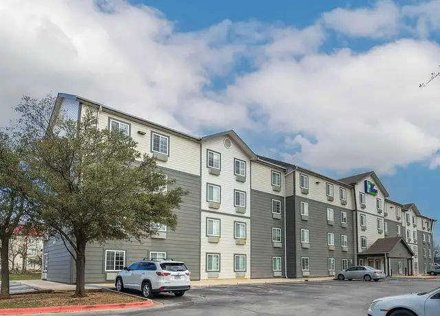 Photo of 1950 N Interstate Hwy 35, Round Rock, TX 78681