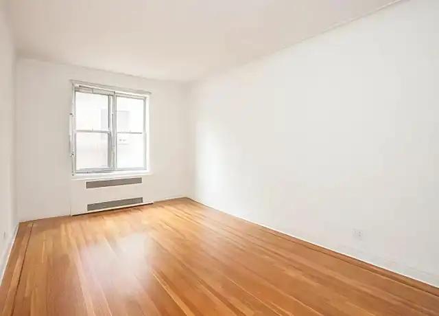 Property at 305 W 52nd St Unit 5L, New York, NY, 10019, 1 bed, 1 bath, [object Object]