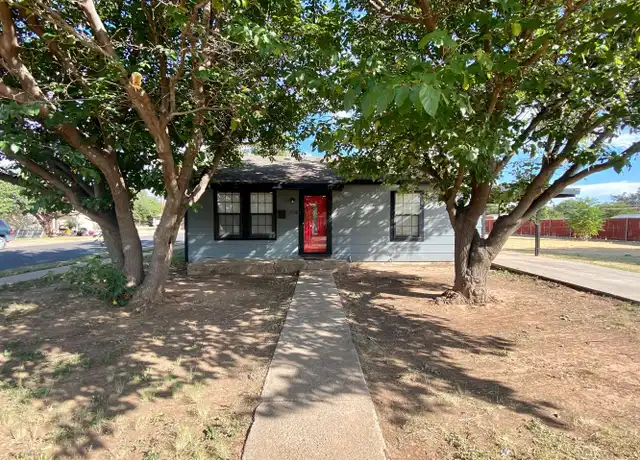 Property at 2918 1st Pl, Lubbock, TX, 79415, 2 beds, 1 bath, [object Object]