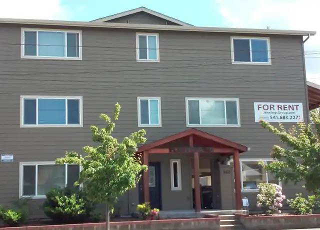 Property at 560 E 18th Ave Unit 04, Eugene, OR, 97401, 3 beds, 2 baths, [object Object]
