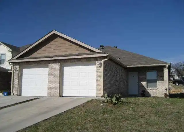 Property at 717 Claremont Pkwy Unit B, Marble Falls, TX, 78654, 3 beds, 2 baths, [object Object]